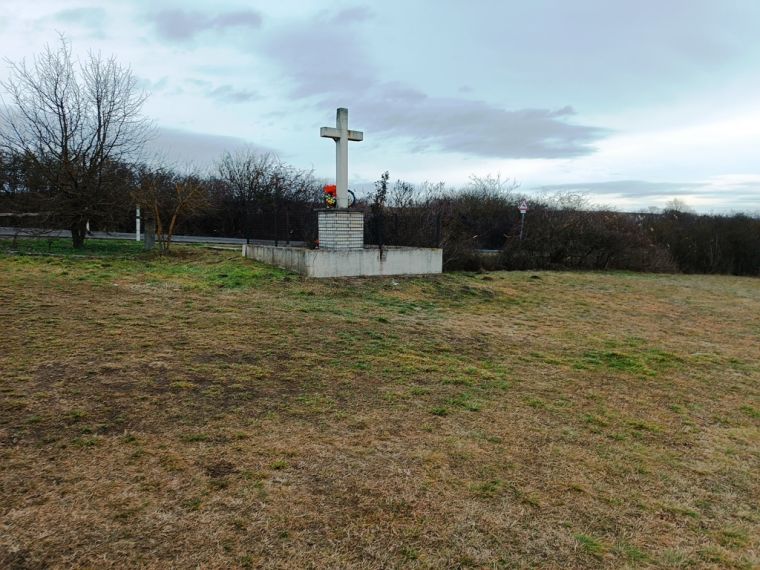 Eladó telek Őrbottyán 